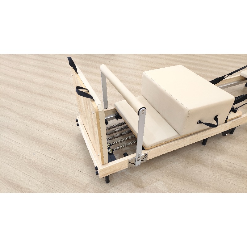 سرير خشبي قابل للطي للتدريب عل - مراجعة Yoga Fitness Pilates Reformer وسعره